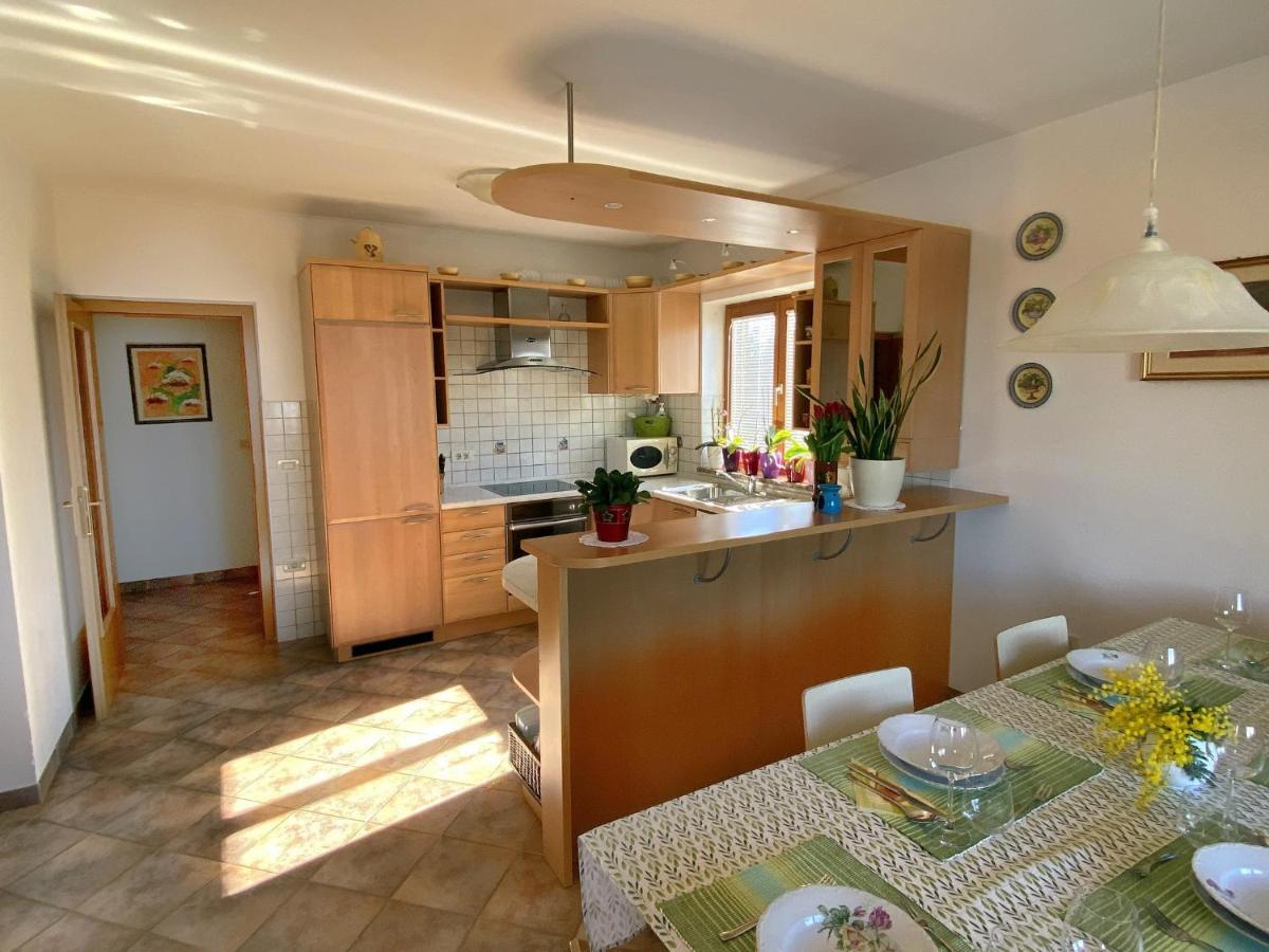 Sea View Istrian Countryside Apartment - Rota Dragonja Exteriör bild
