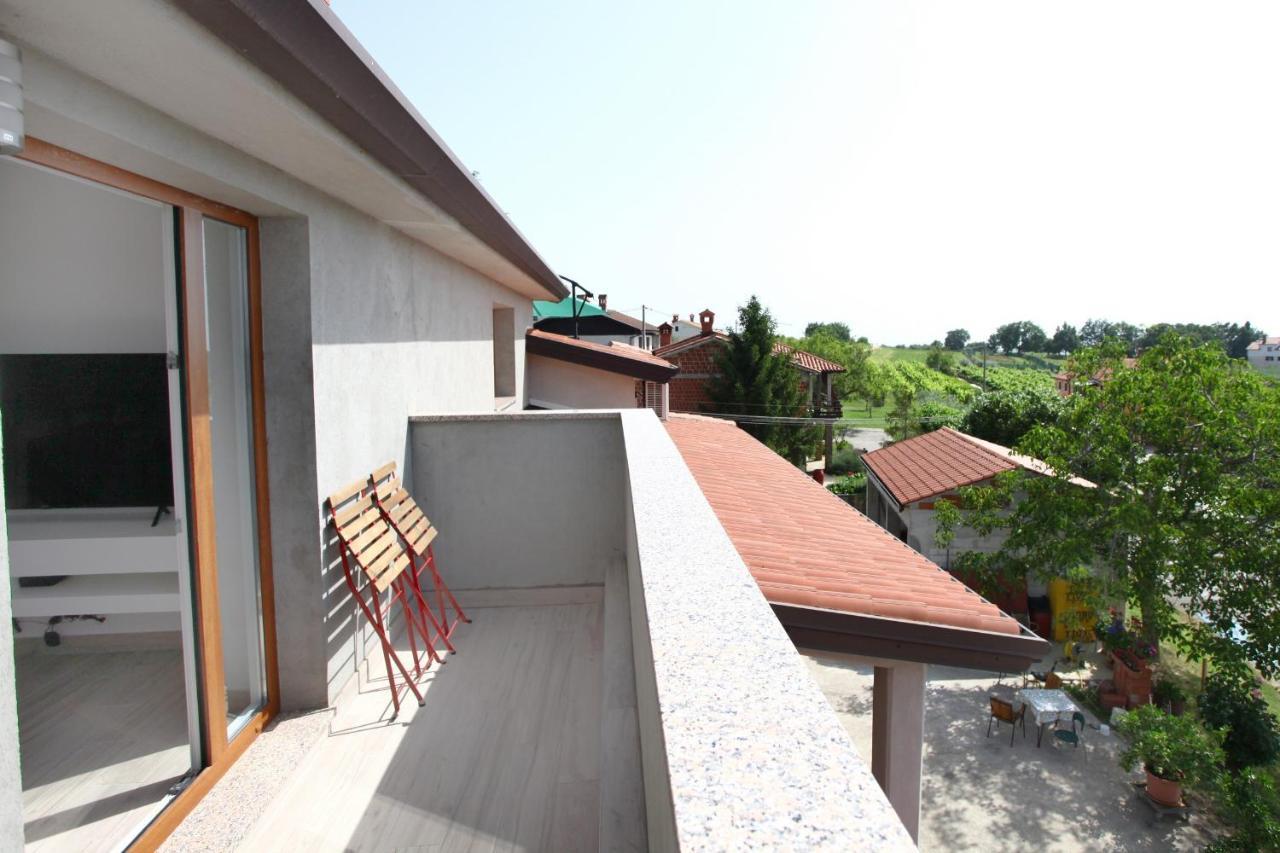 Sea View Istrian Countryside Apartment - Rota Dragonja Exteriör bild
